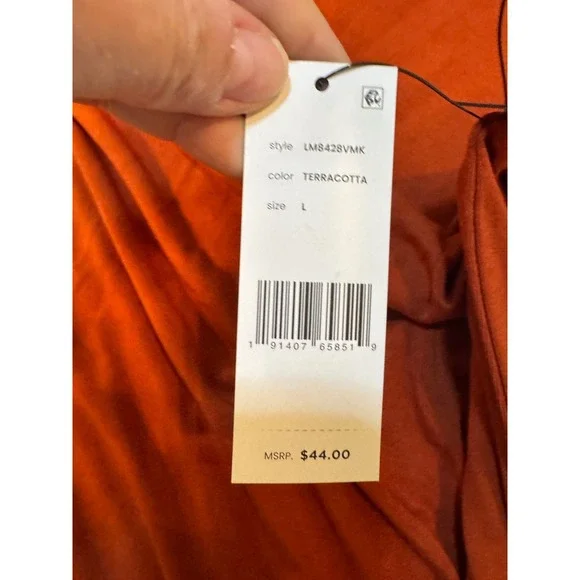 NWT Liverpool Terracotta Long Sleeve‎ Side Slit Top Size L - Picture 2 of 5